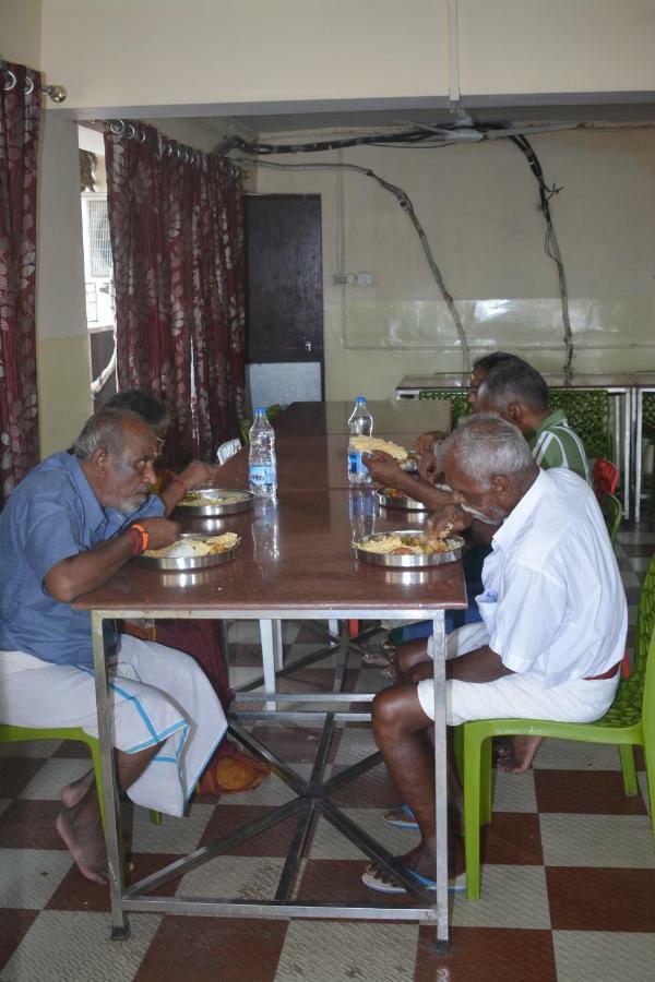 Hotel Tamilnadu Kashi Váránaszi Kültér fotó